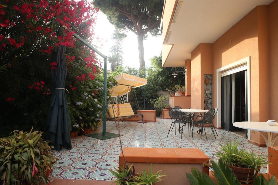 Villa Lea Mondello Exterior photo